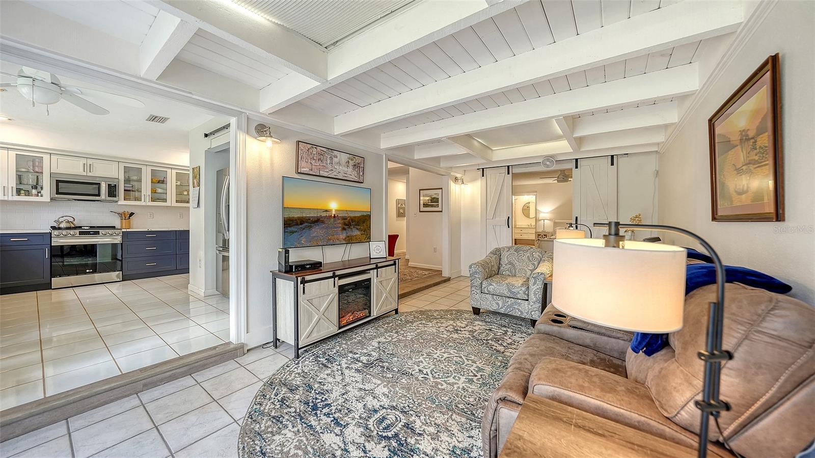 Image 18 of 56 For 7547 Silver Fern Boulevard 54