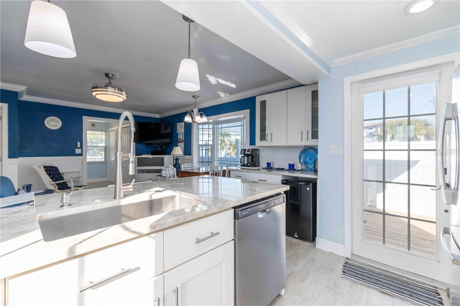 Image 10 of 23 For 111 9th Street N