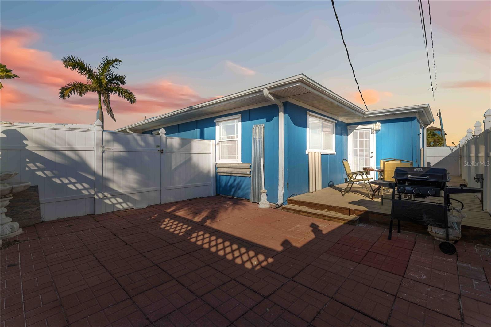 Image 18 of 23 For 111 9th Street N