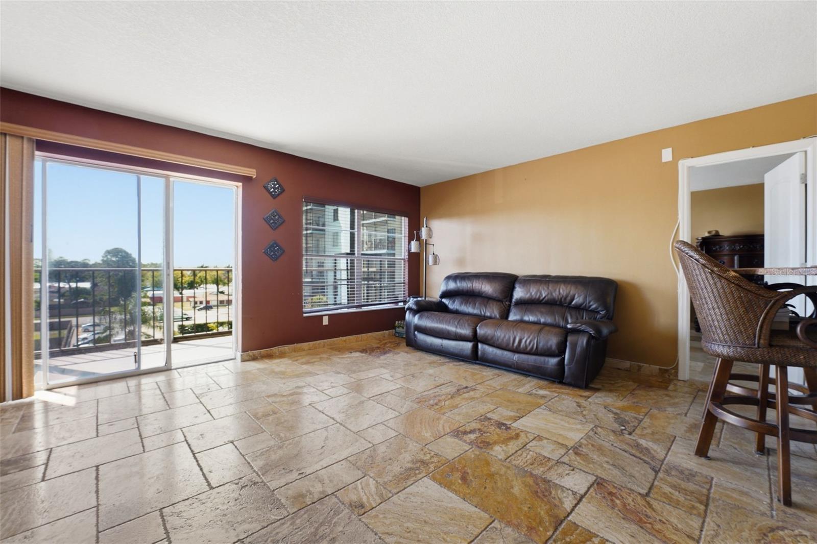 Image 10 of 37 For 2901 26th Street W 509