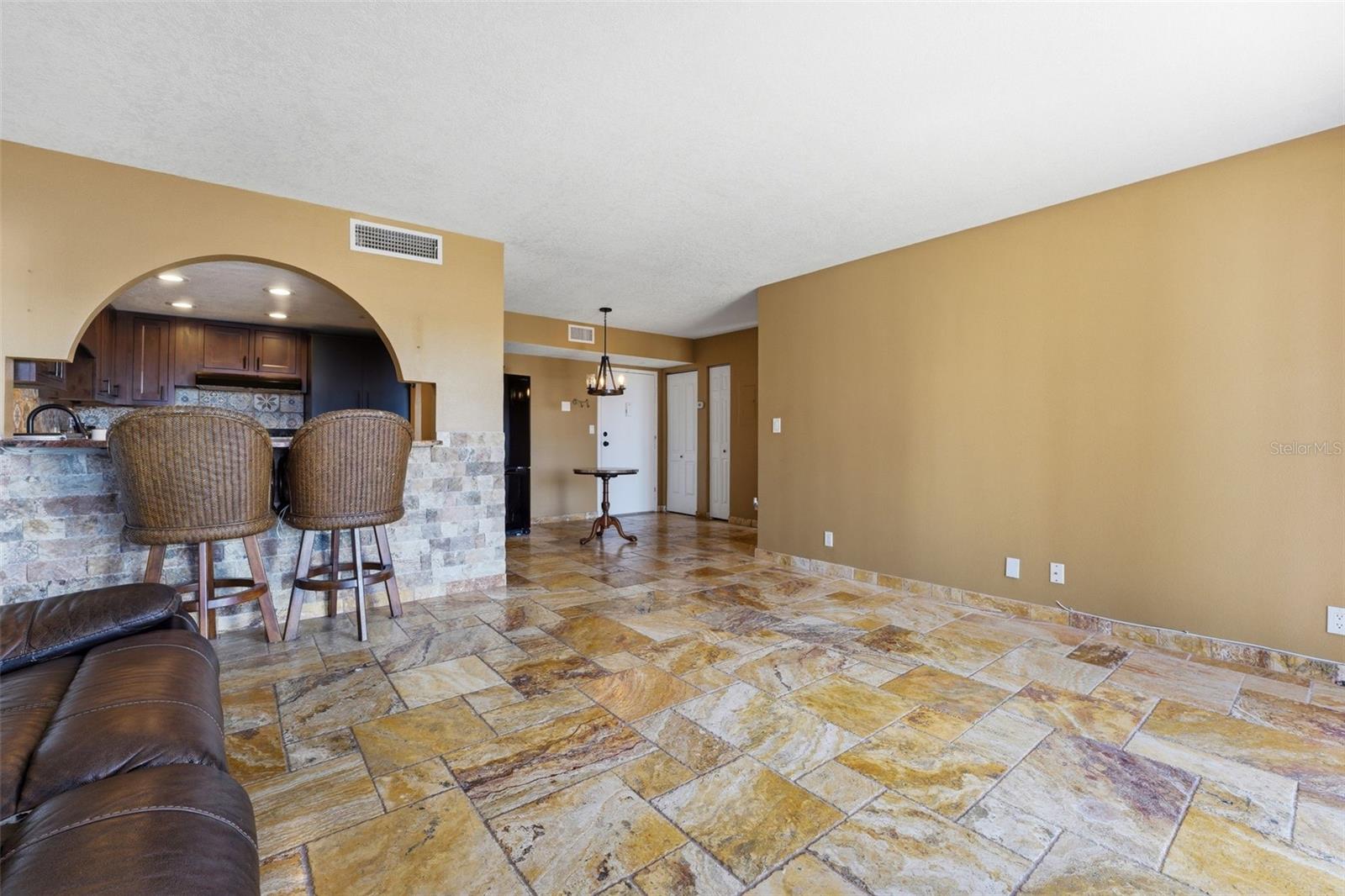 Image 13 of 37 For 2901 26th Street W 509