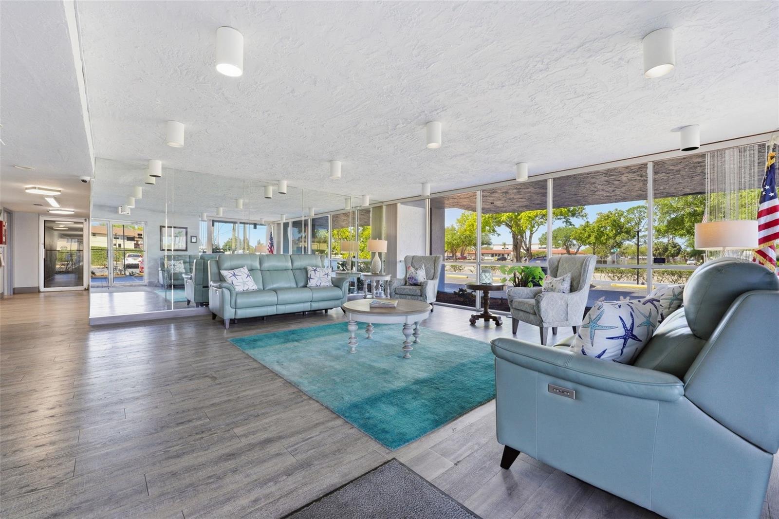 Image 24 of 37 For 2901 26th Street W 509