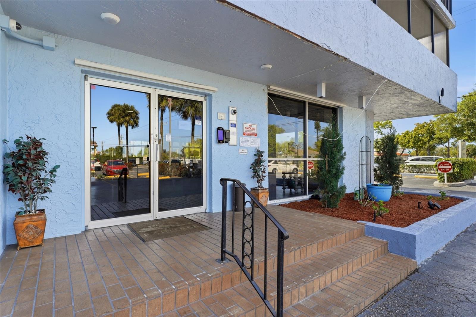 Image 3 of 37 For 2901 26th Street W 509