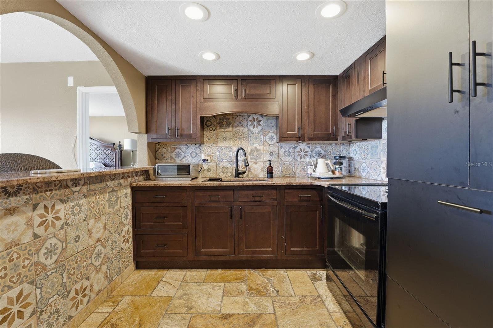 Image 8 of 37 For 2901 26th Street W 509