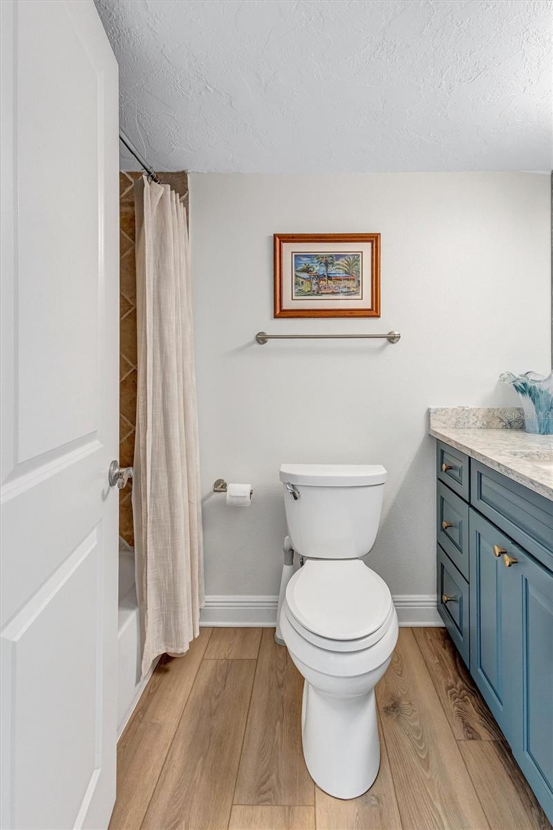 Listing photo id 29 for 1212 Benjamin Franklin Drive 1001