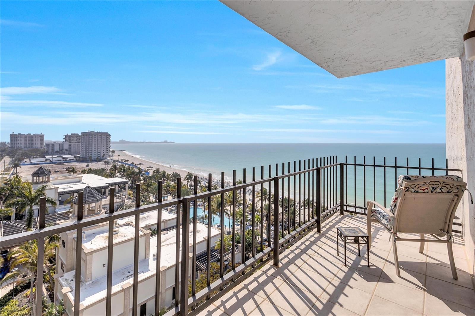 Listing photo id 32 for 1212 Benjamin Franklin Drive 1001