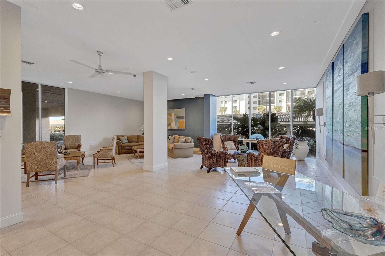 Listing photo id 45 for 1212 Benjamin Franklin Drive 1001