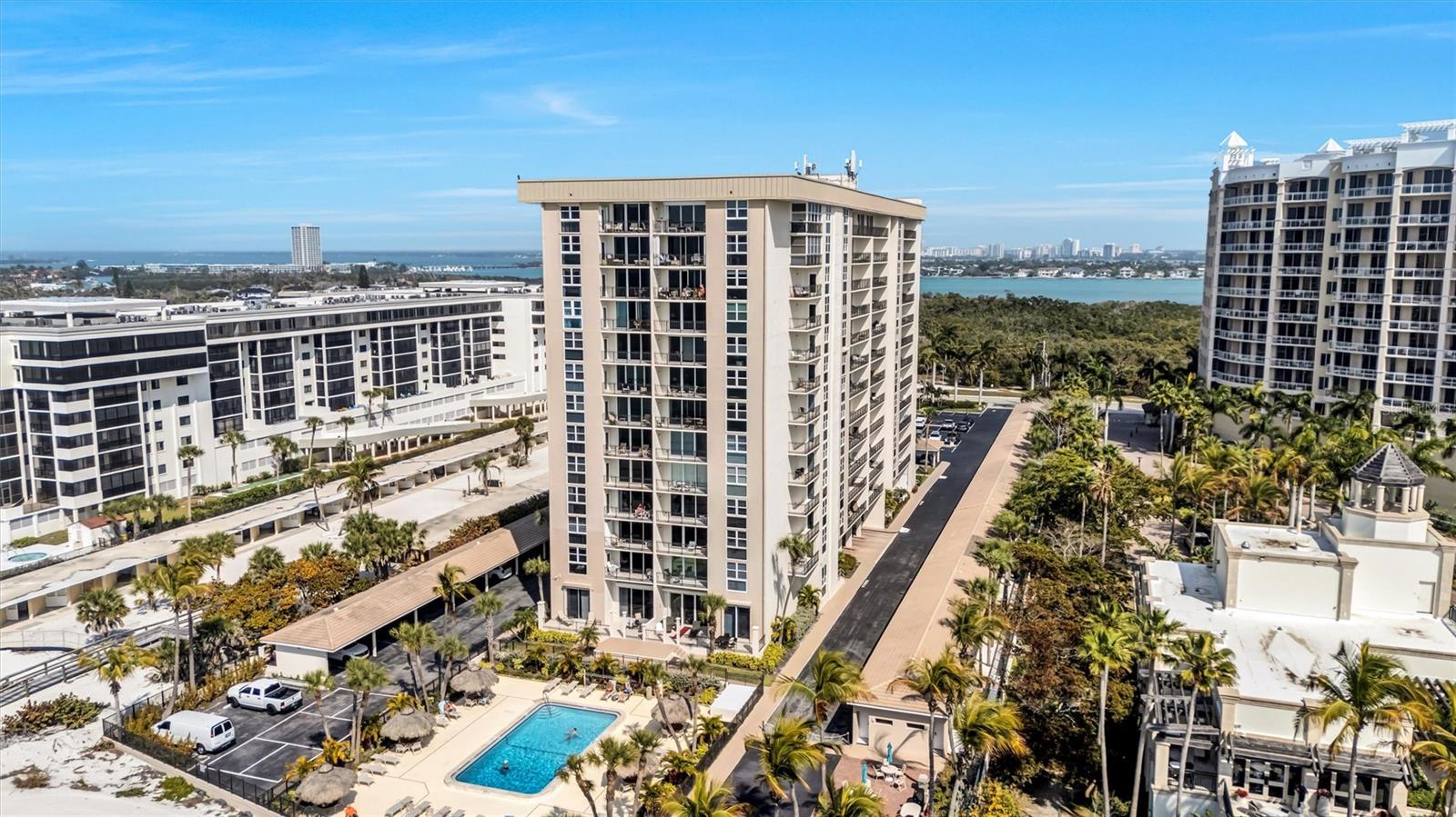 Listing photo id 66 for 1212 Benjamin Franklin Drive 1001