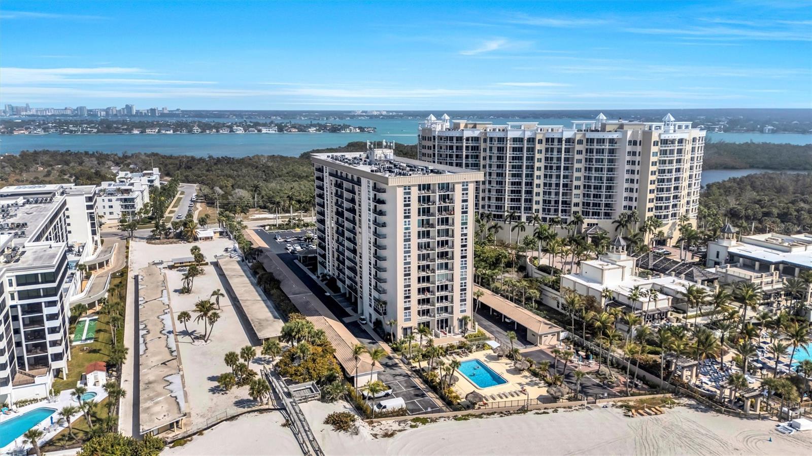 Listing photo id 67 for 1212 Benjamin Franklin Drive 1001