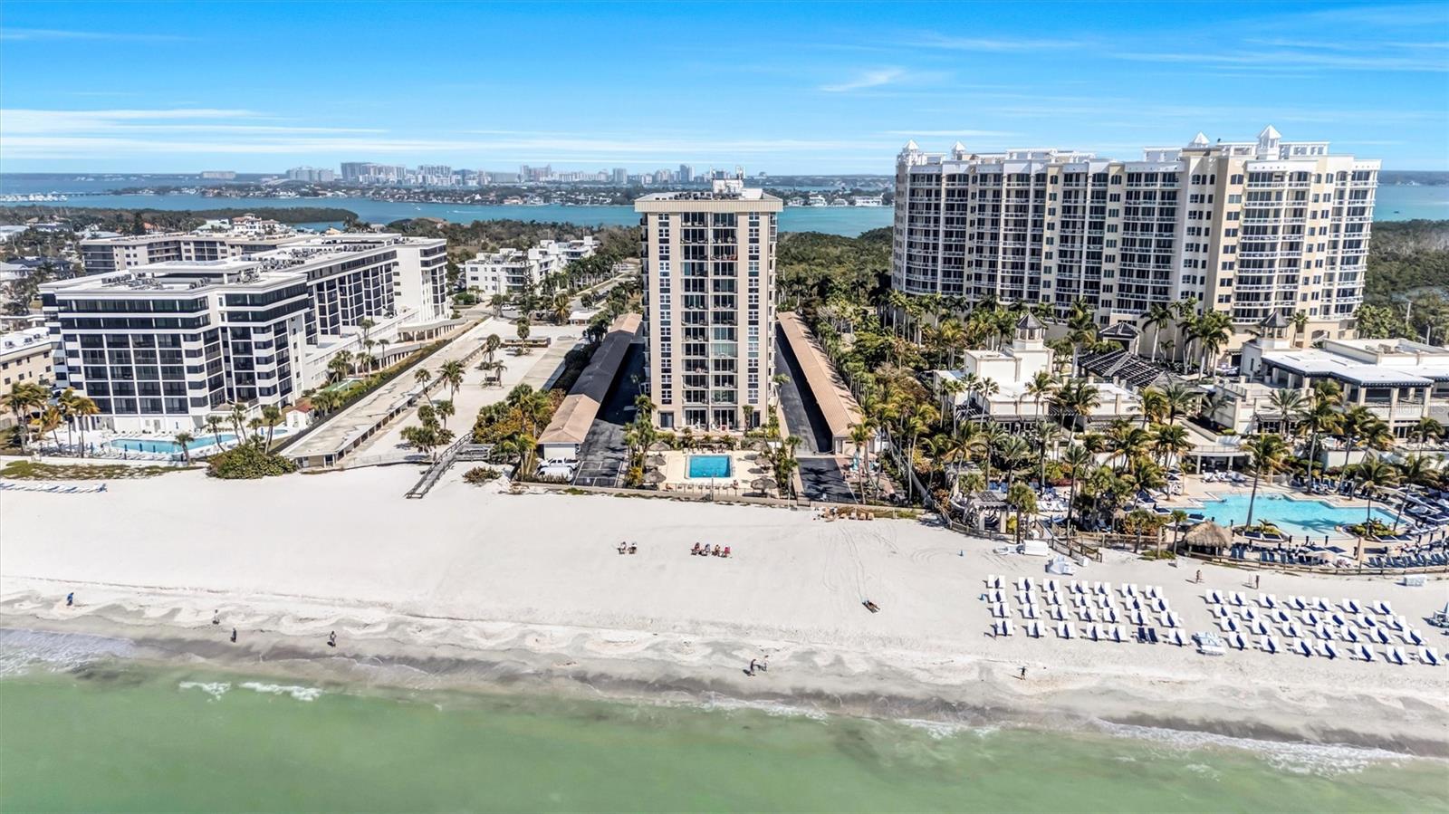 Listing photo id 69 for 1212 Benjamin Franklin Drive 1001