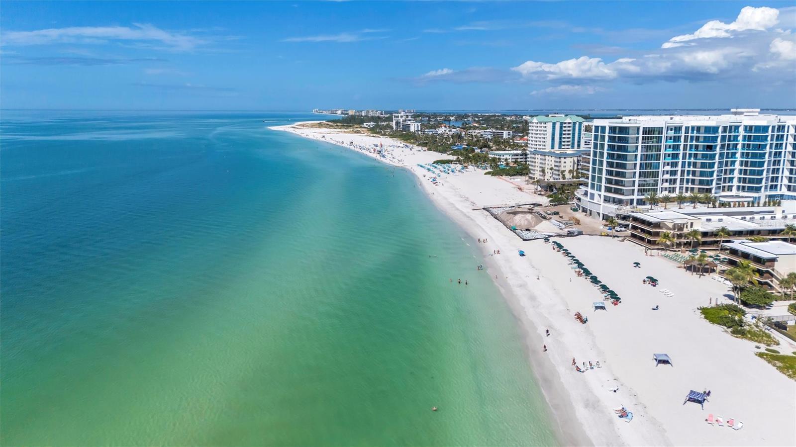 Listing photo id 70 for 1212 Benjamin Franklin Drive 1001