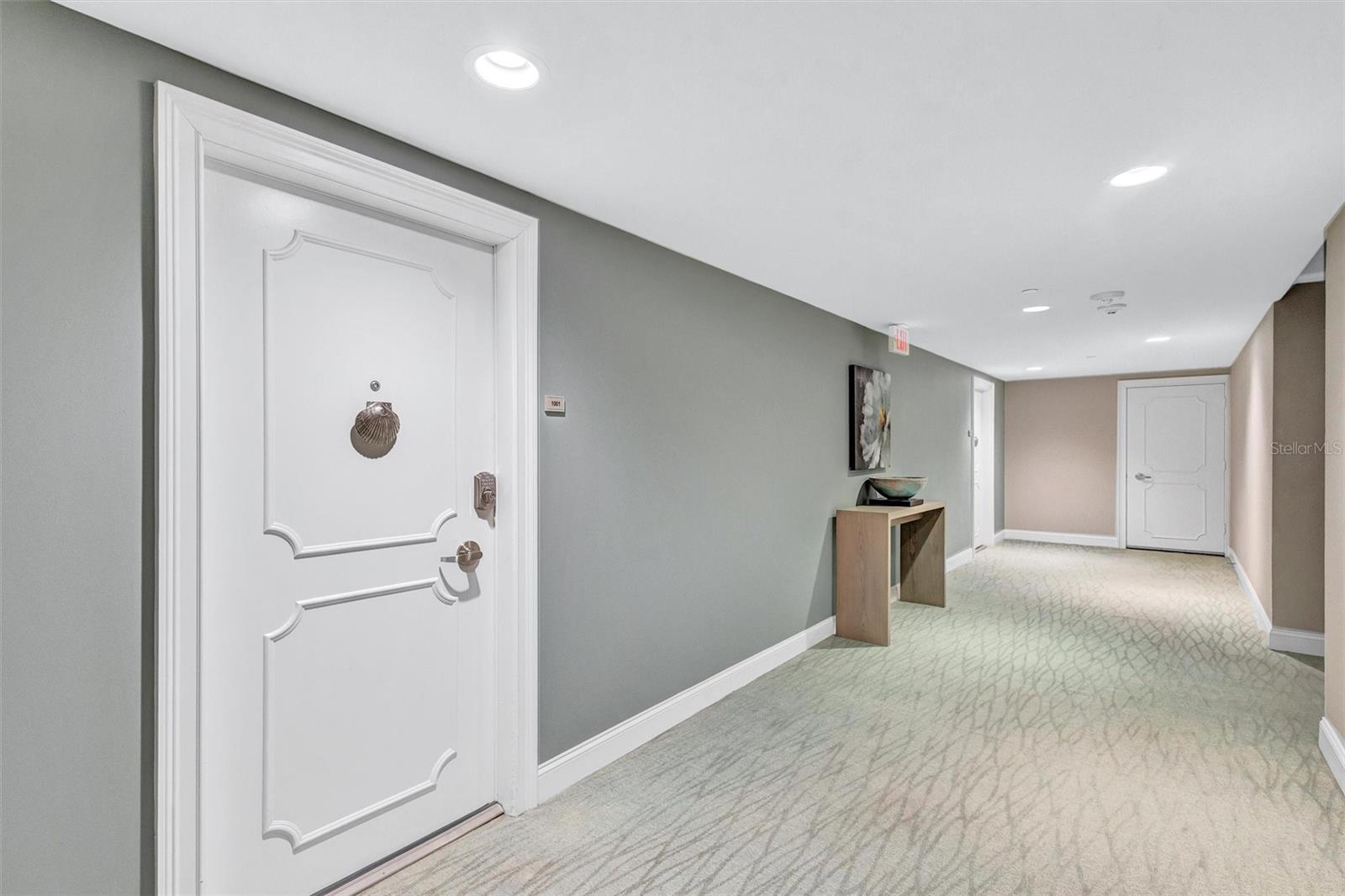 Listing photo id 71 for 1212 Benjamin Franklin Drive 1001