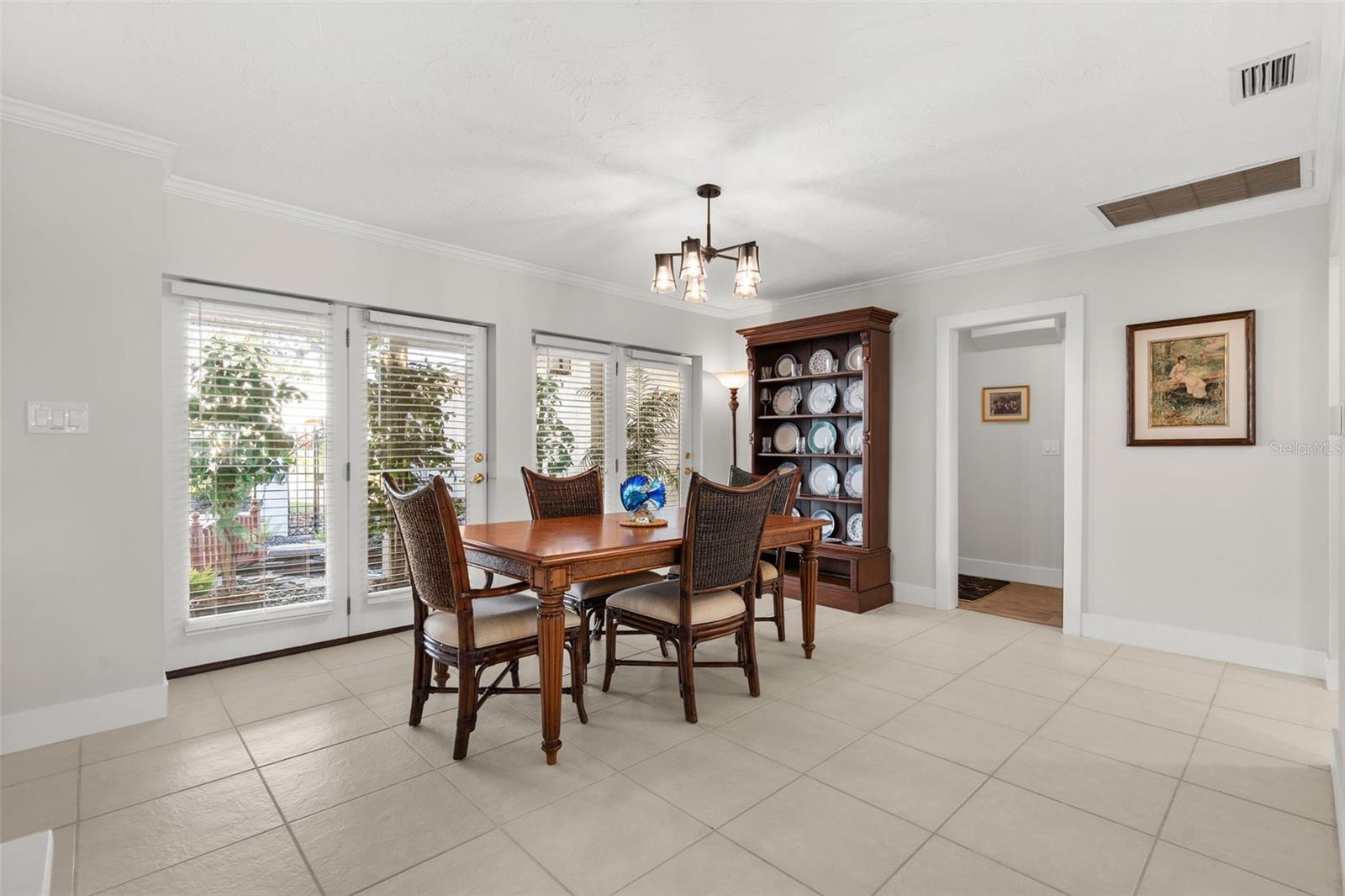 Image 14 of 63 For 4903 Commonwealth Road