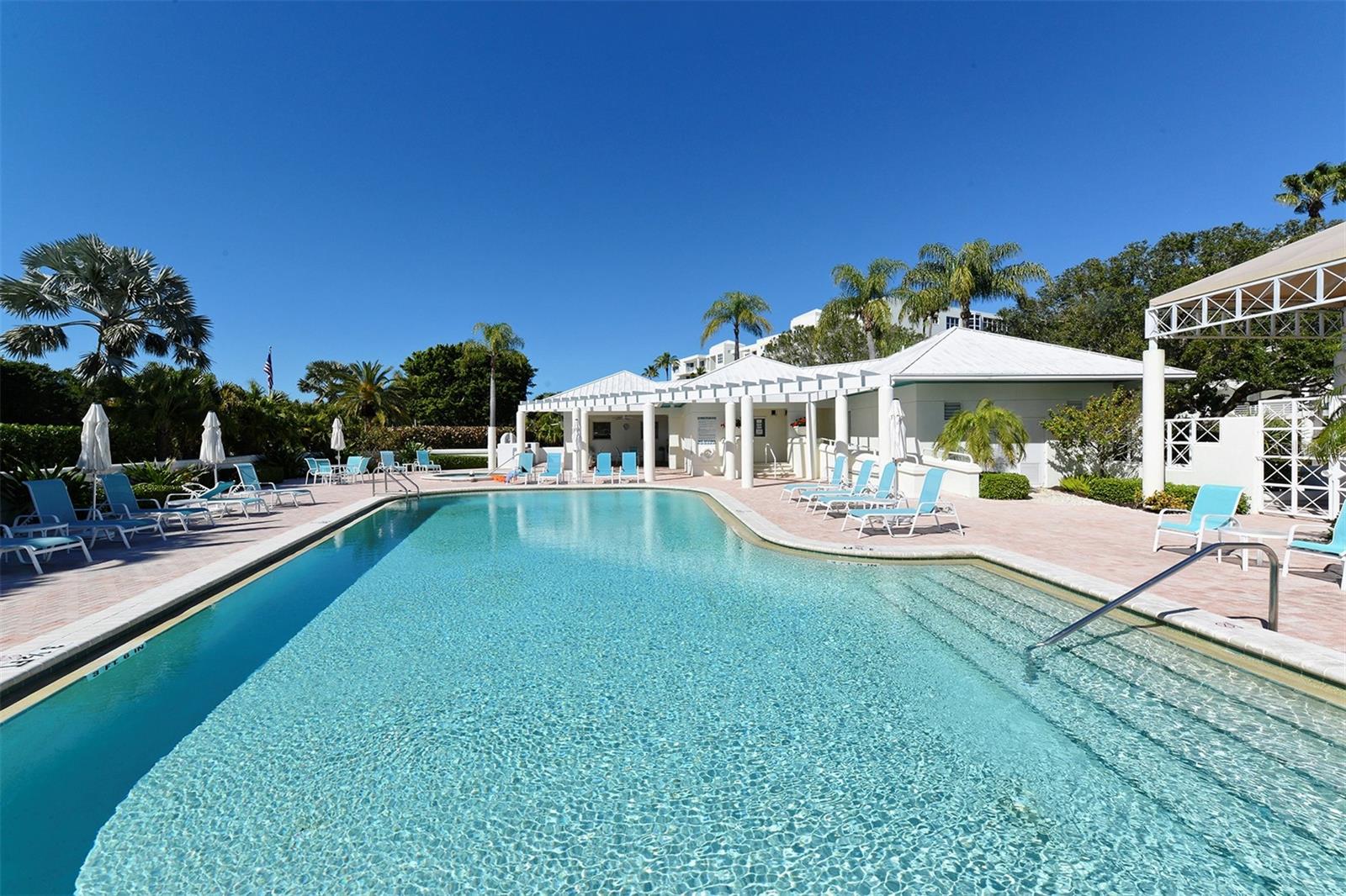 Listing photo id 36 for 2450 Harbourside Drive 234