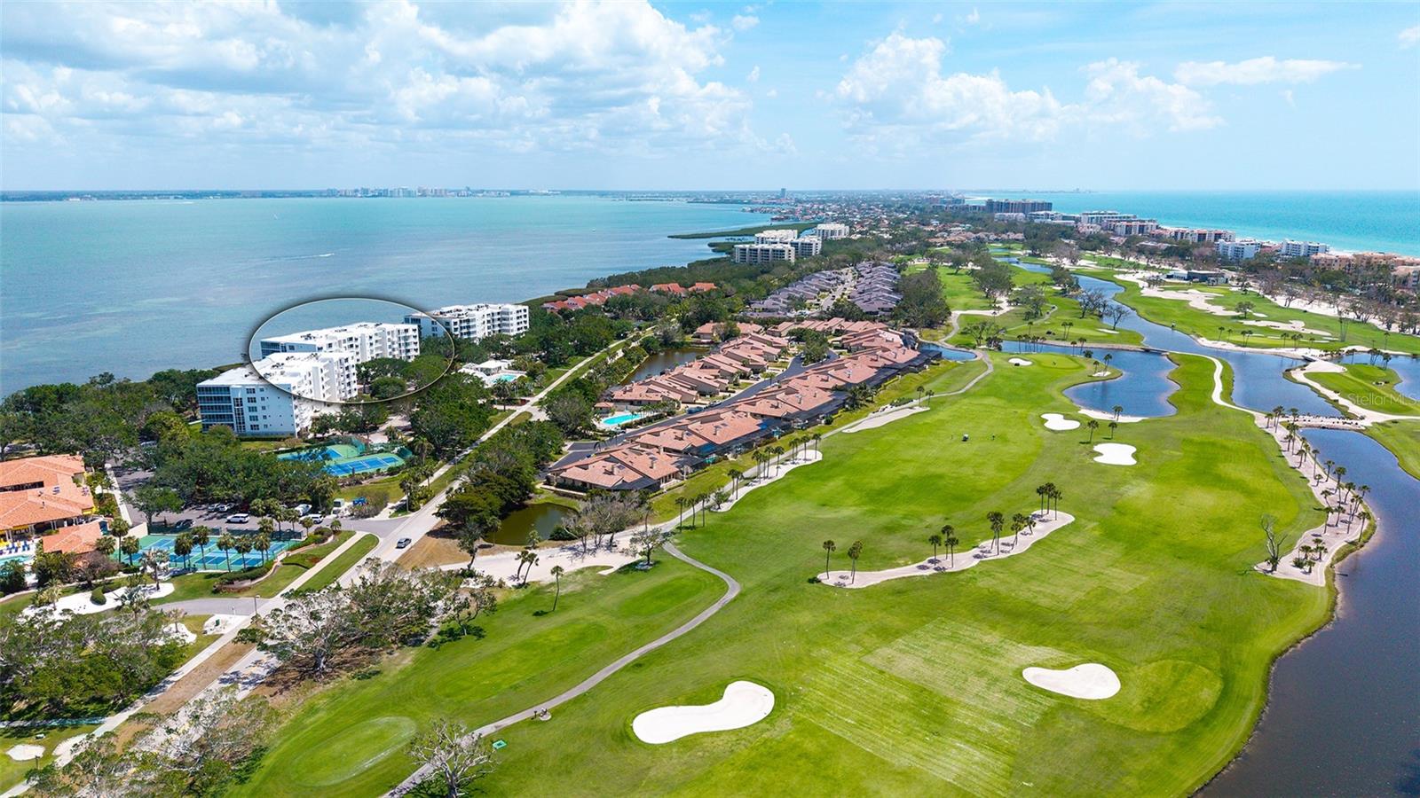 Listing photo id 42 for 2450 Harbourside Drive 234