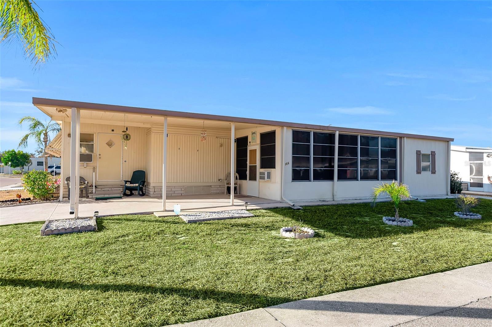 Image 3 of 50 For 5619 Bayshore Road 466