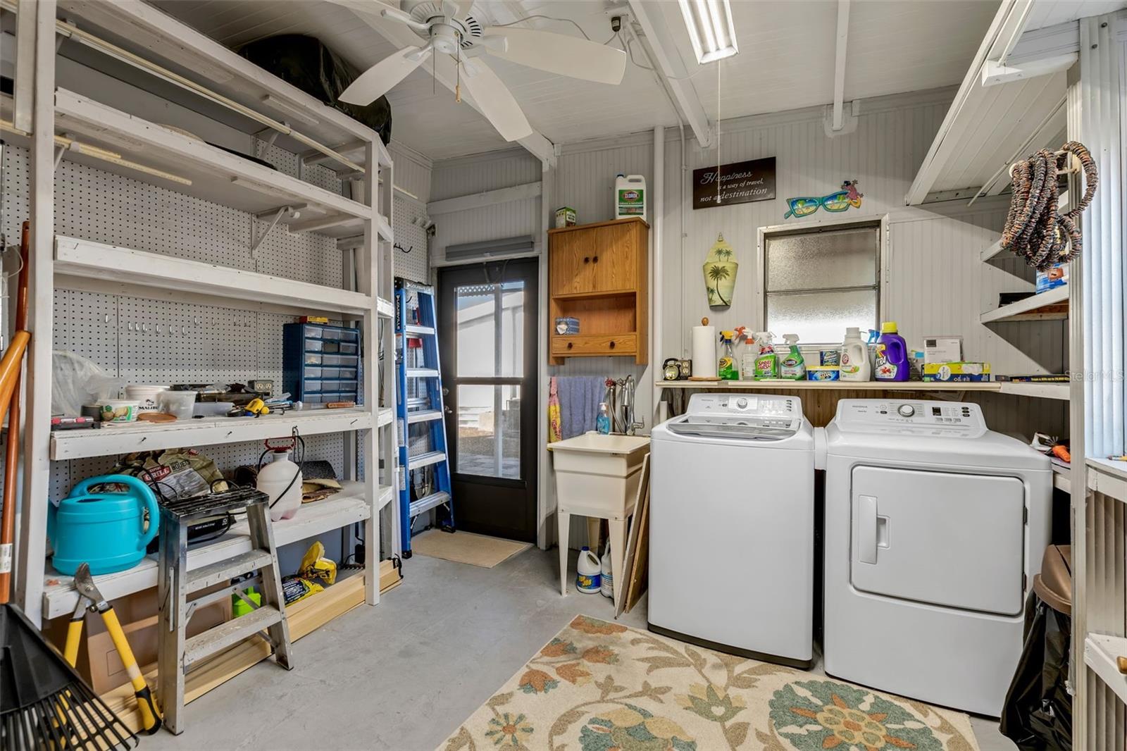 Image 41 of 50 For 5619 Bayshore Road 466