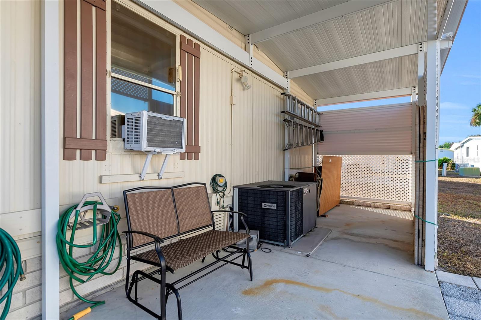 Image 45 of 50 For 5619 Bayshore Road 466