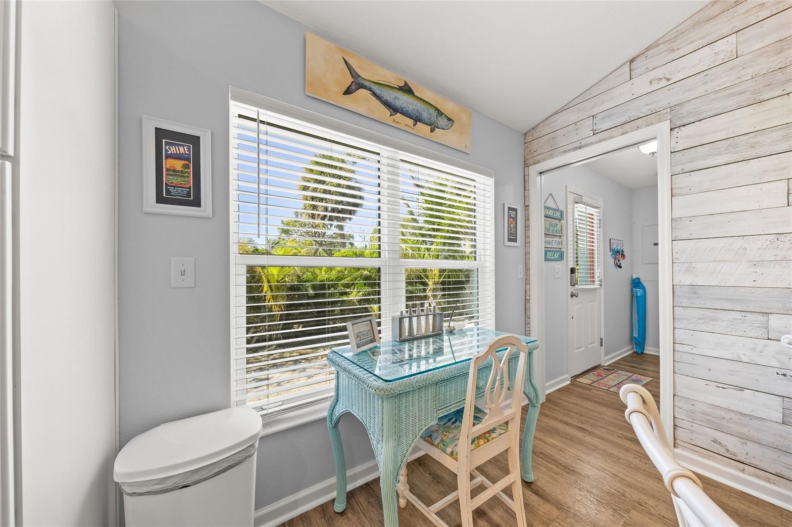 Image 18 of 46 For 116 Avenida La Palma