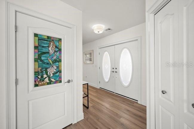 Image 11 of 61 For 527 56th Street