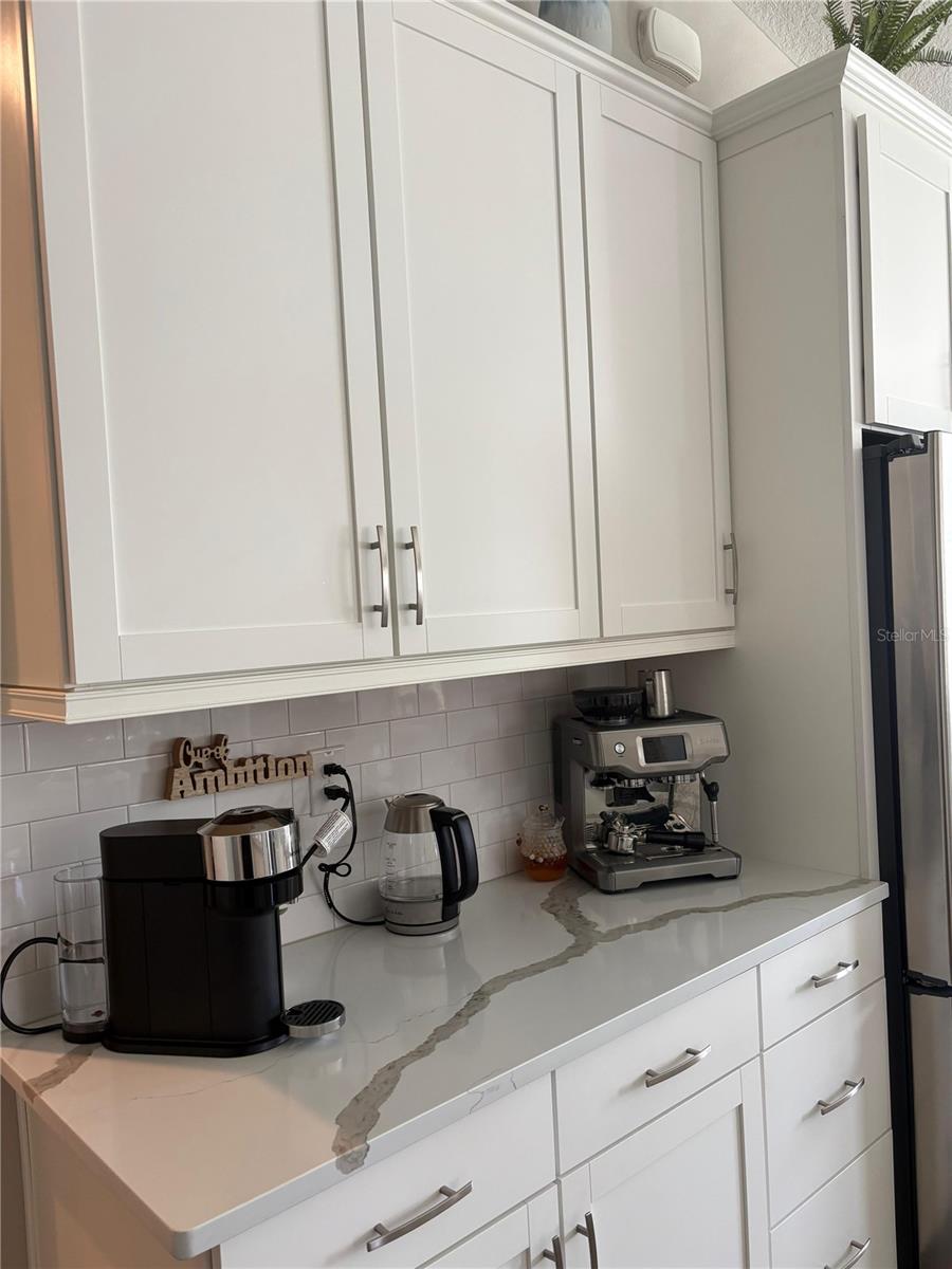 Image 11 of 28 For 12558 Oak Hill Way