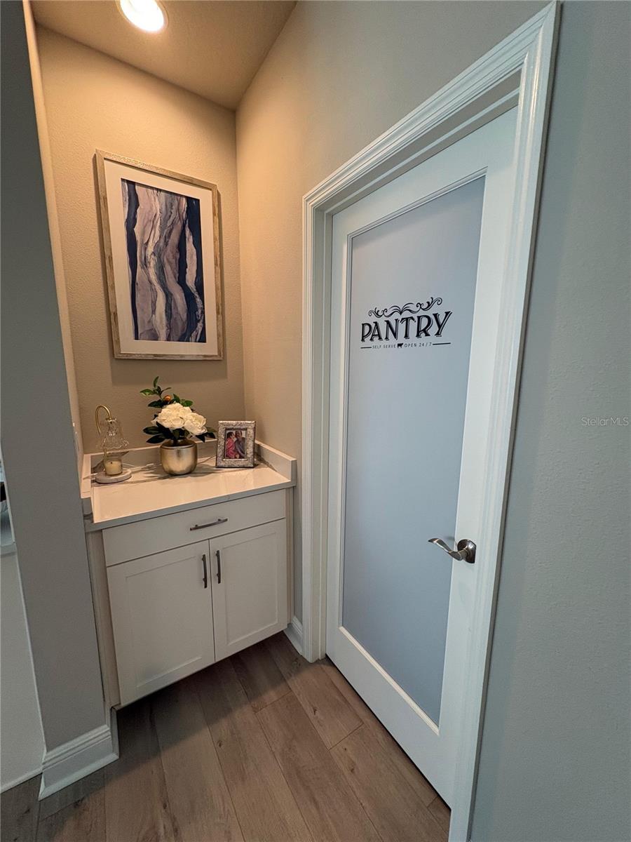 Image 13 of 28 For 12558 Oak Hill Way