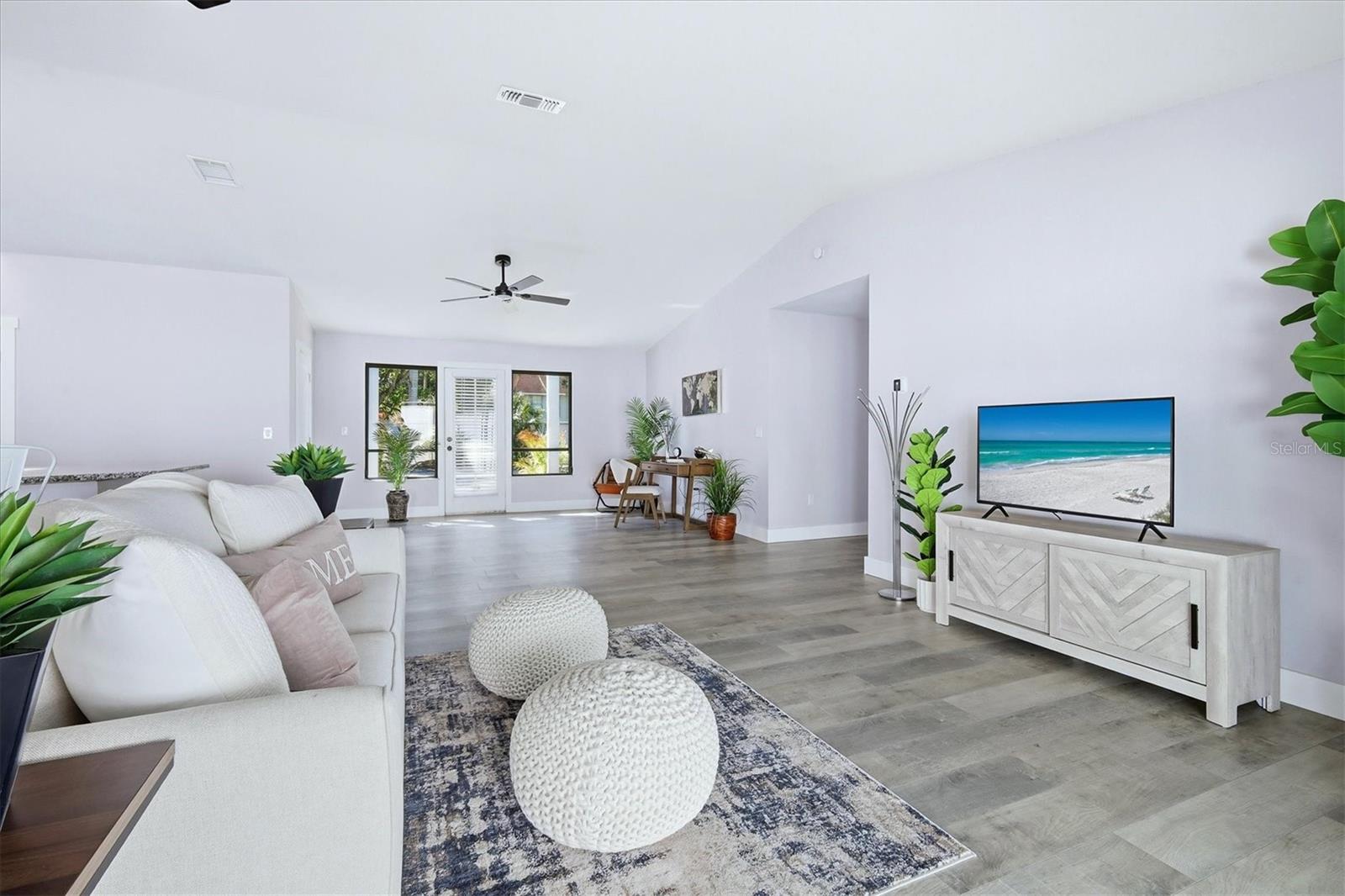 Image 12 of 40 For 903 72nd St Nw