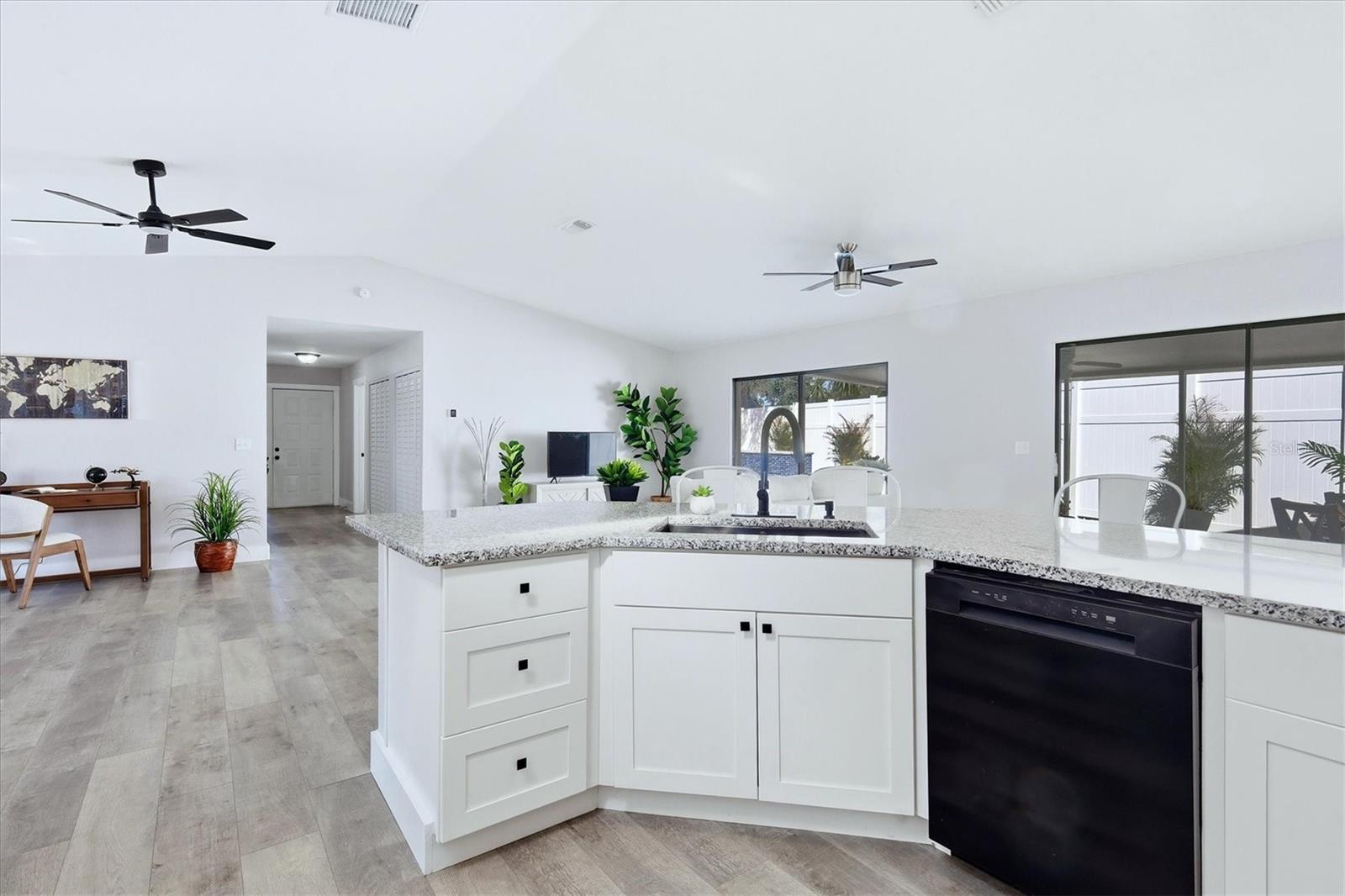 Image 22 of 40 For 903 72nd St Nw