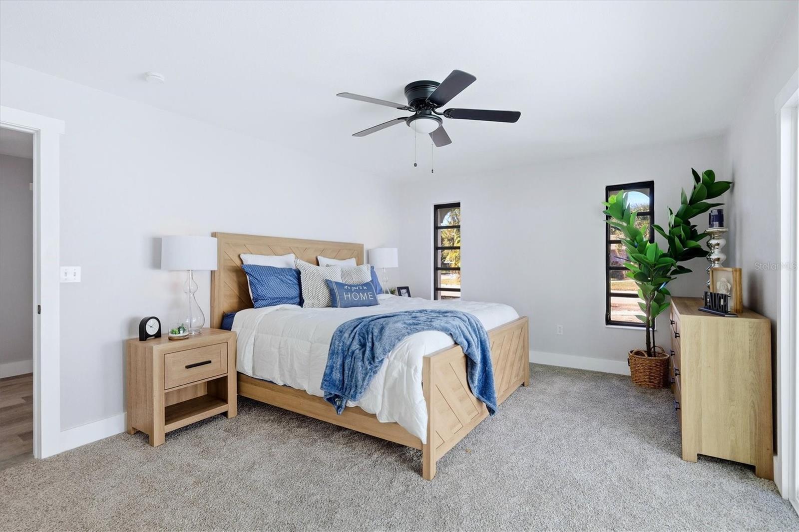 Image 25 of 40 For 903 72nd St Nw