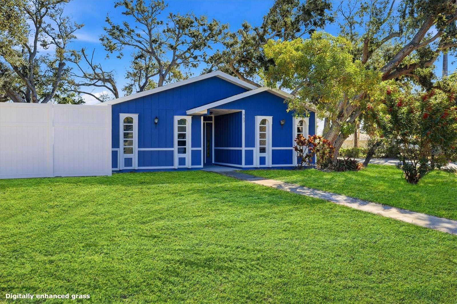 Image 37 of 40 For 903 72nd St Nw