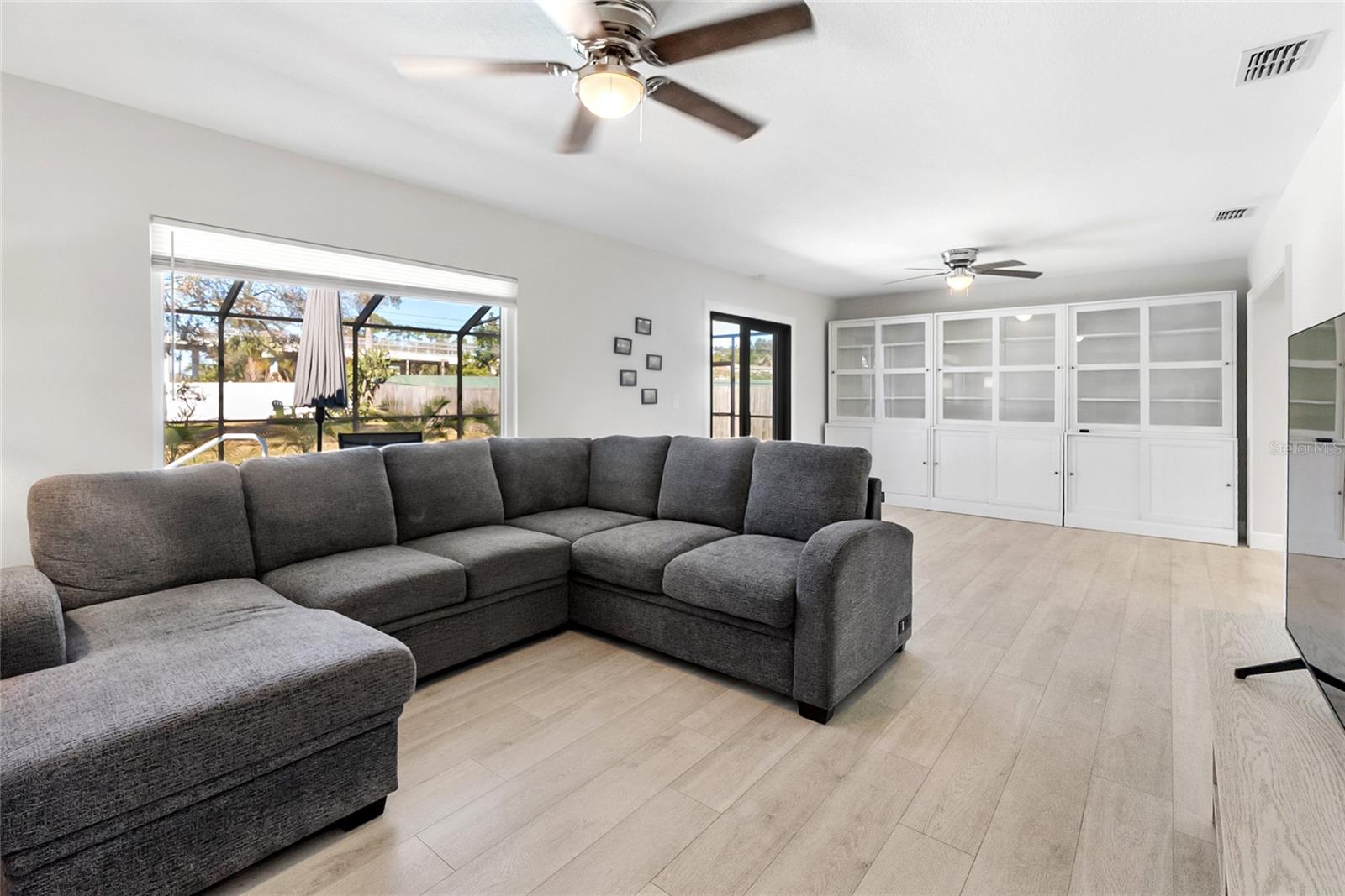 Image 14 of 34 For 11245 69th Avenue