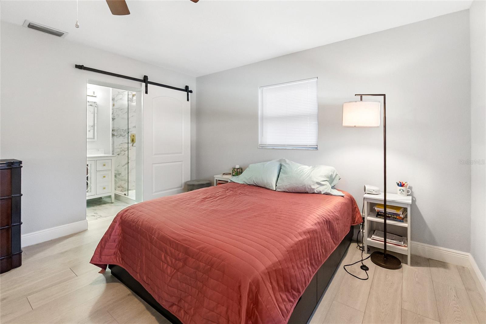 Image 16 of 34 For 11245 69th Avenue