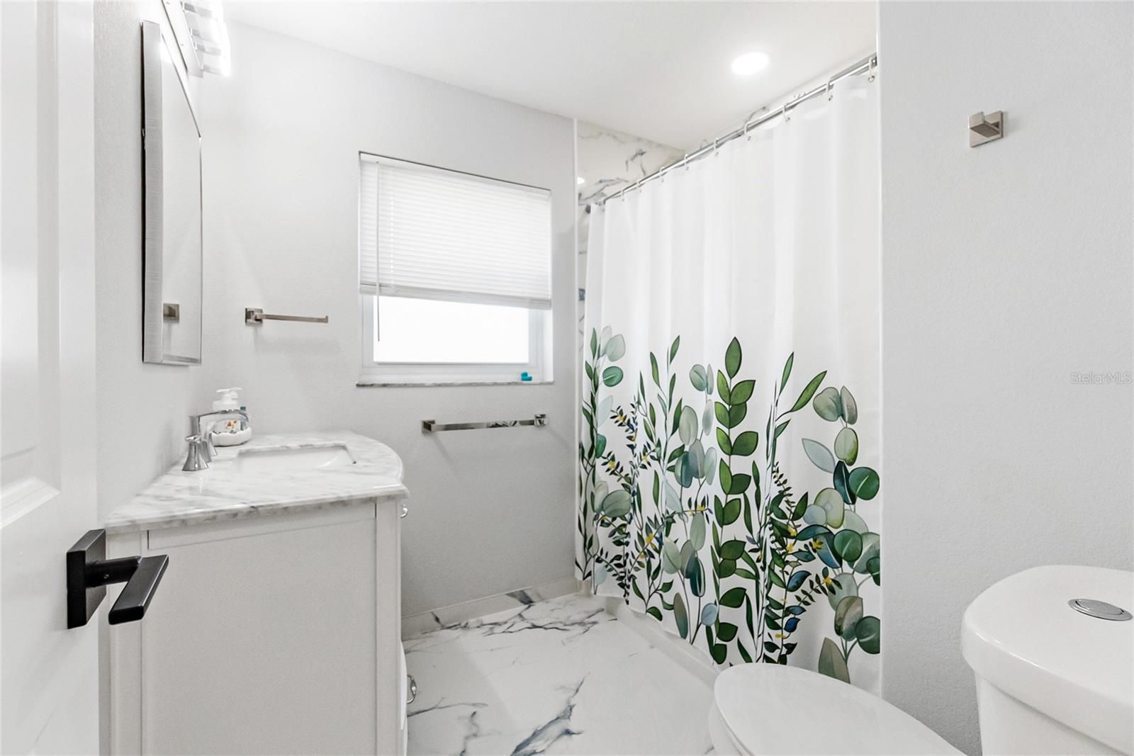 Image 6 of 34 For 11245 69th Avenue