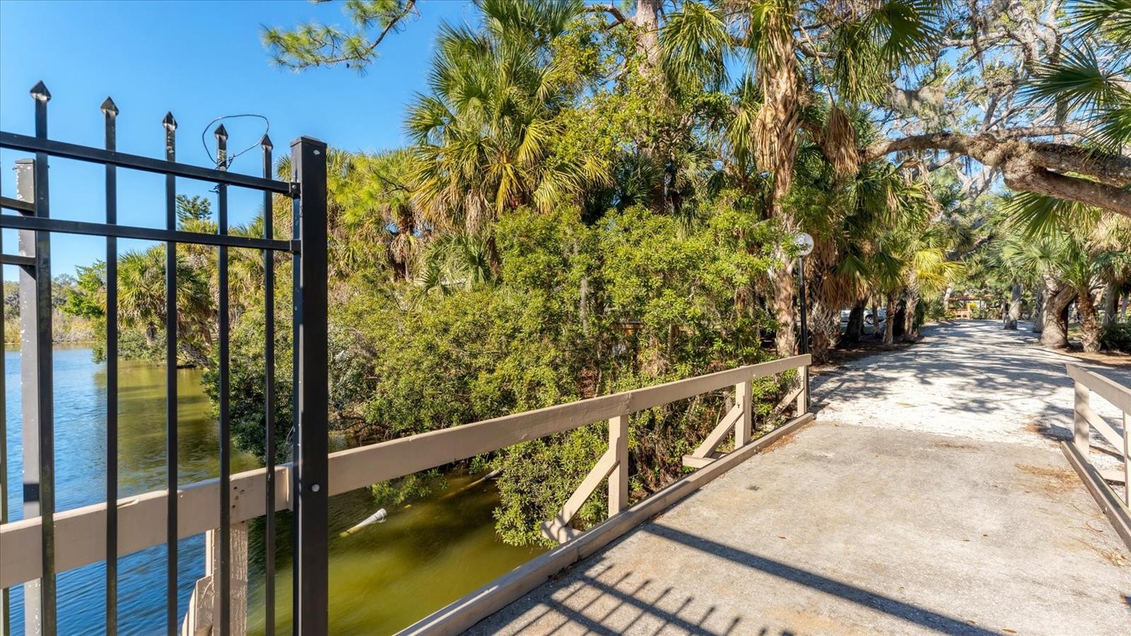 Image 25 of 31 For 4957 Cross Creek Road 4957