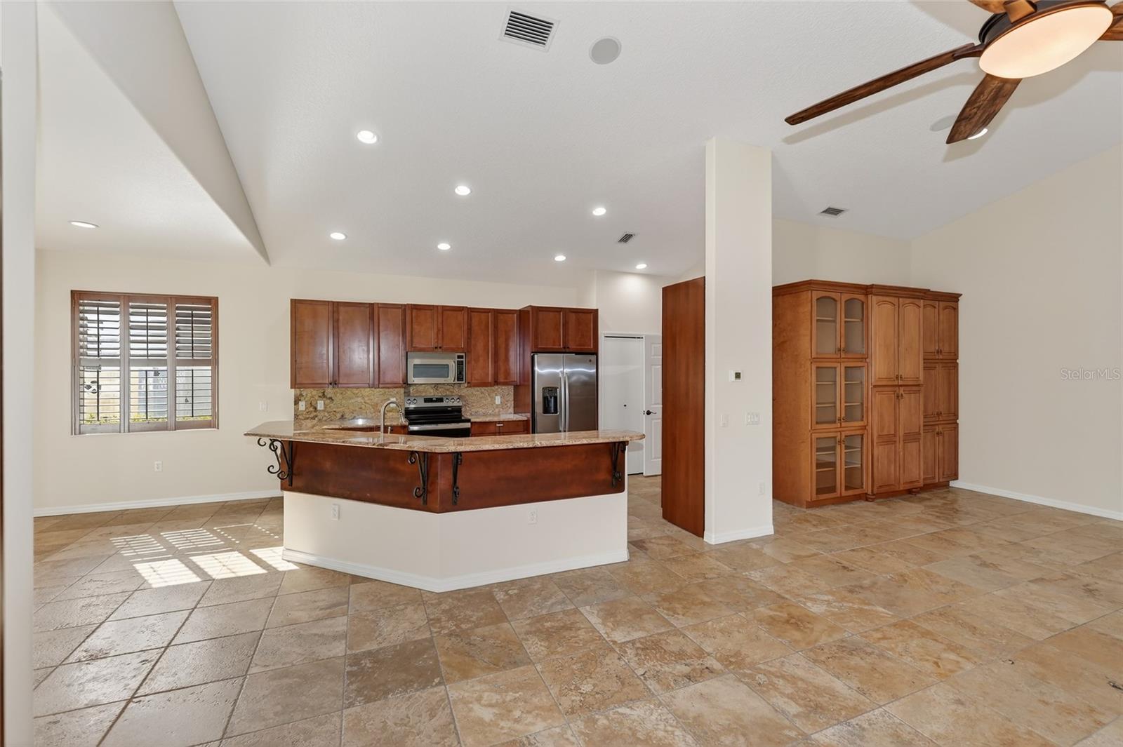 Image 16 of 55 For 8124 Tabbystone Place