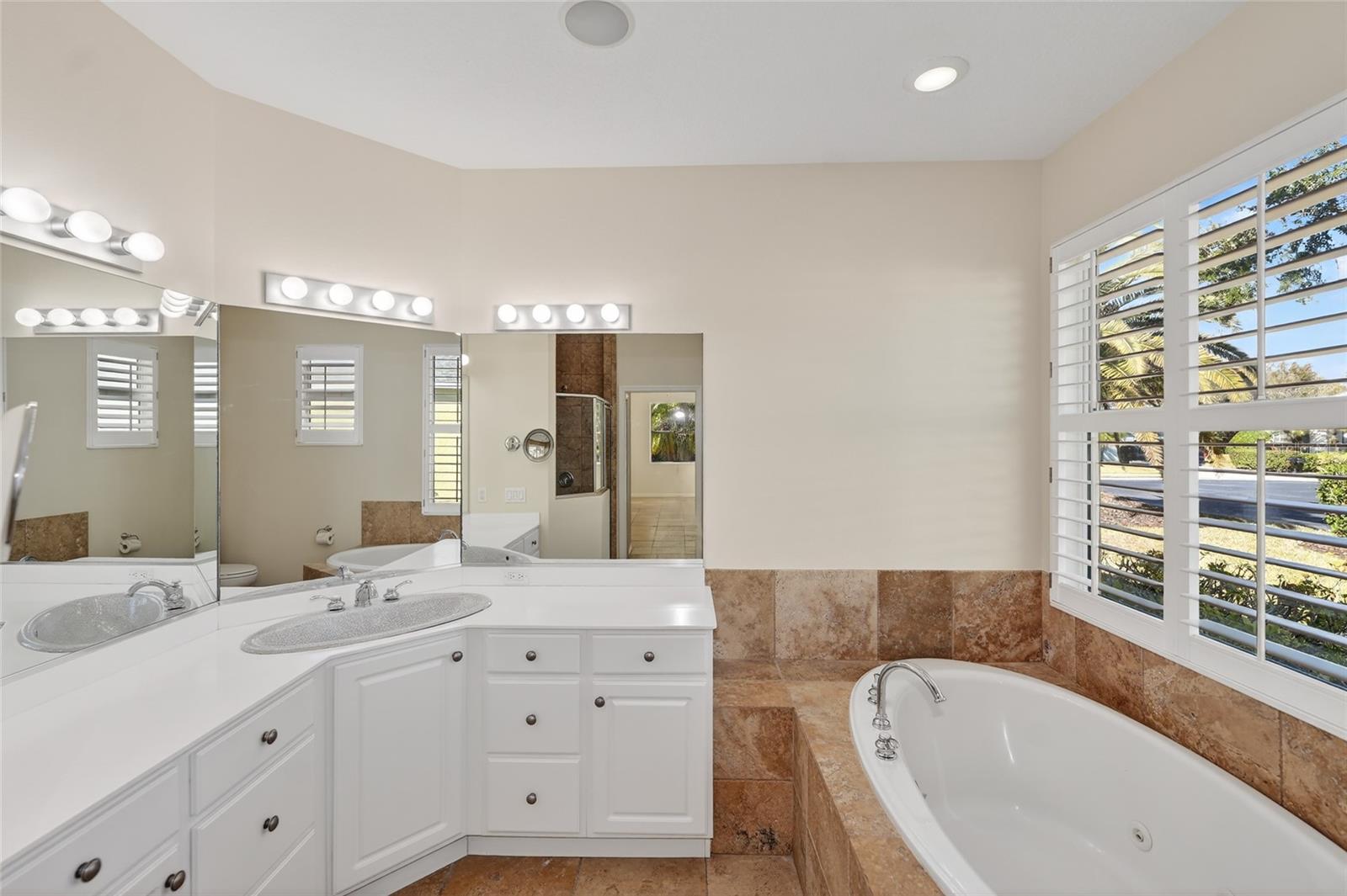 Image 21 of 55 For 8124 Tabbystone Place