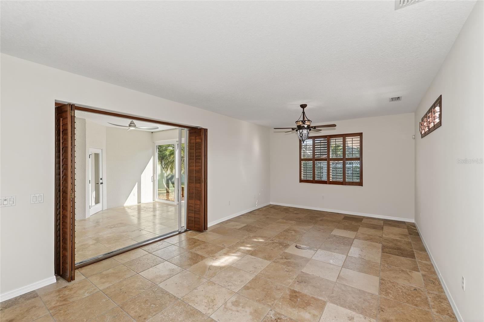 Image 28 of 55 For 8124 Tabbystone Place