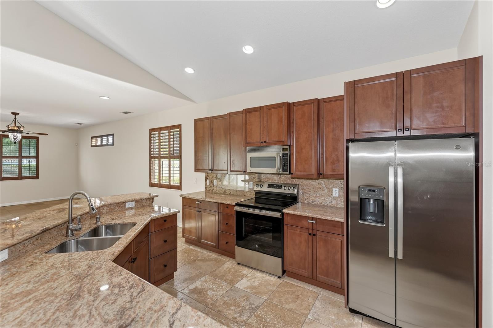 Image 32 of 55 For 8124 Tabbystone Place