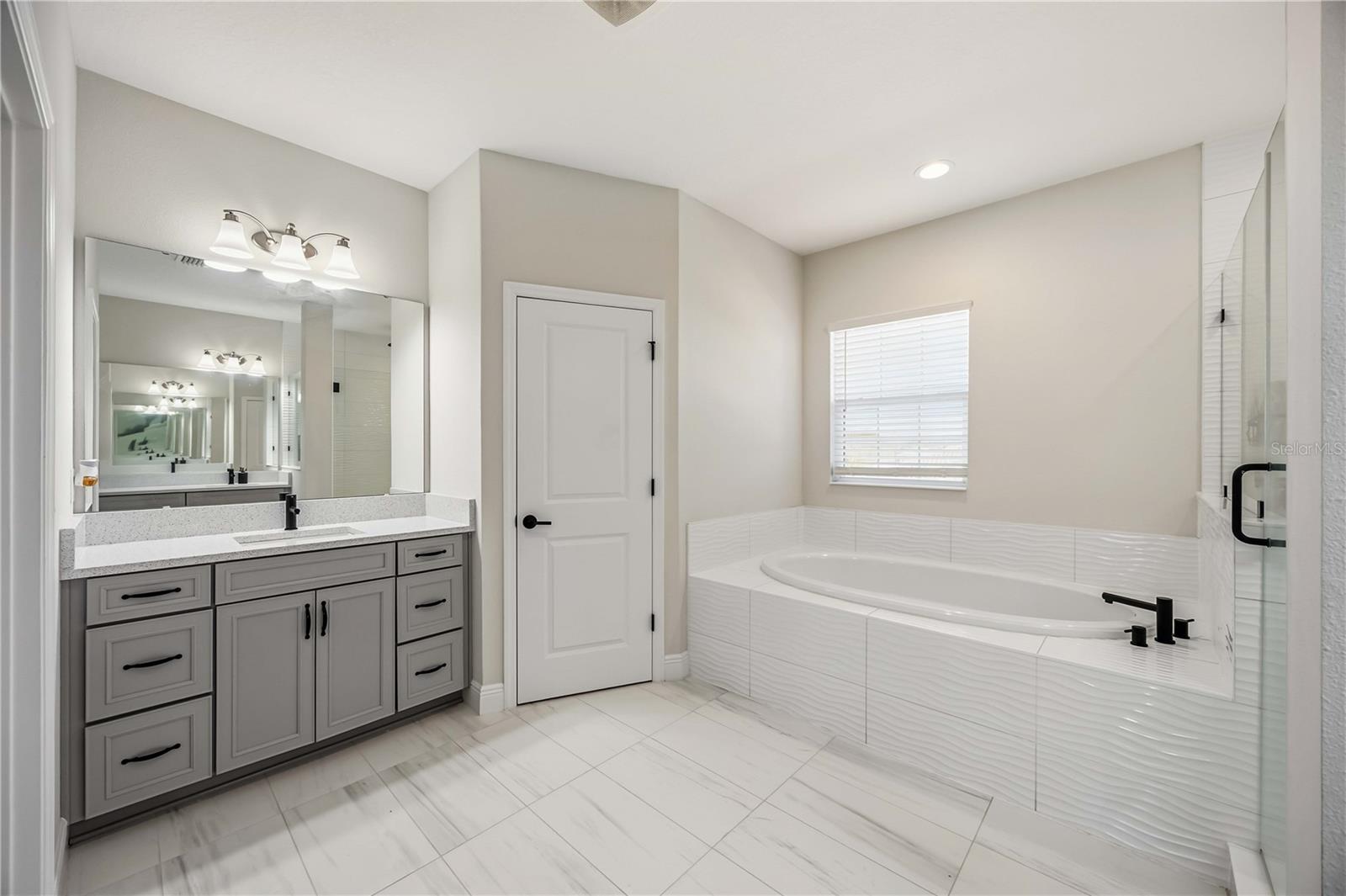 Image 44 of 63 For 13845 Heartwood Way