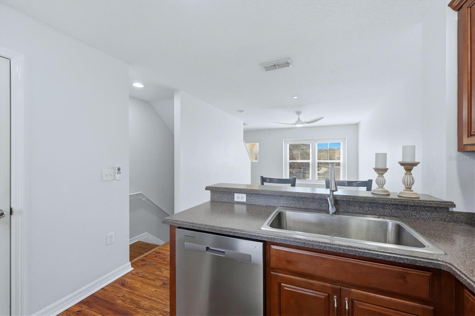 Image 13 of 52 For 9038 White Sage Loop