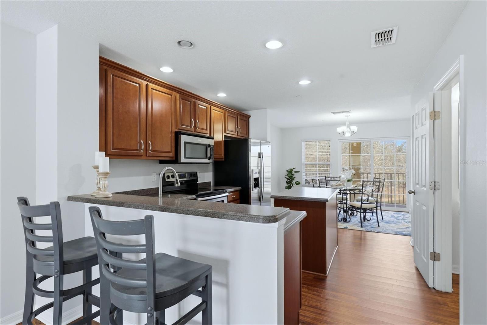 Image 14 of 52 For 9038 White Sage Loop