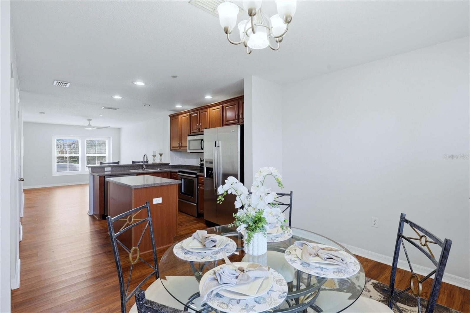 Image 16 of 52 For 9038 White Sage Loop