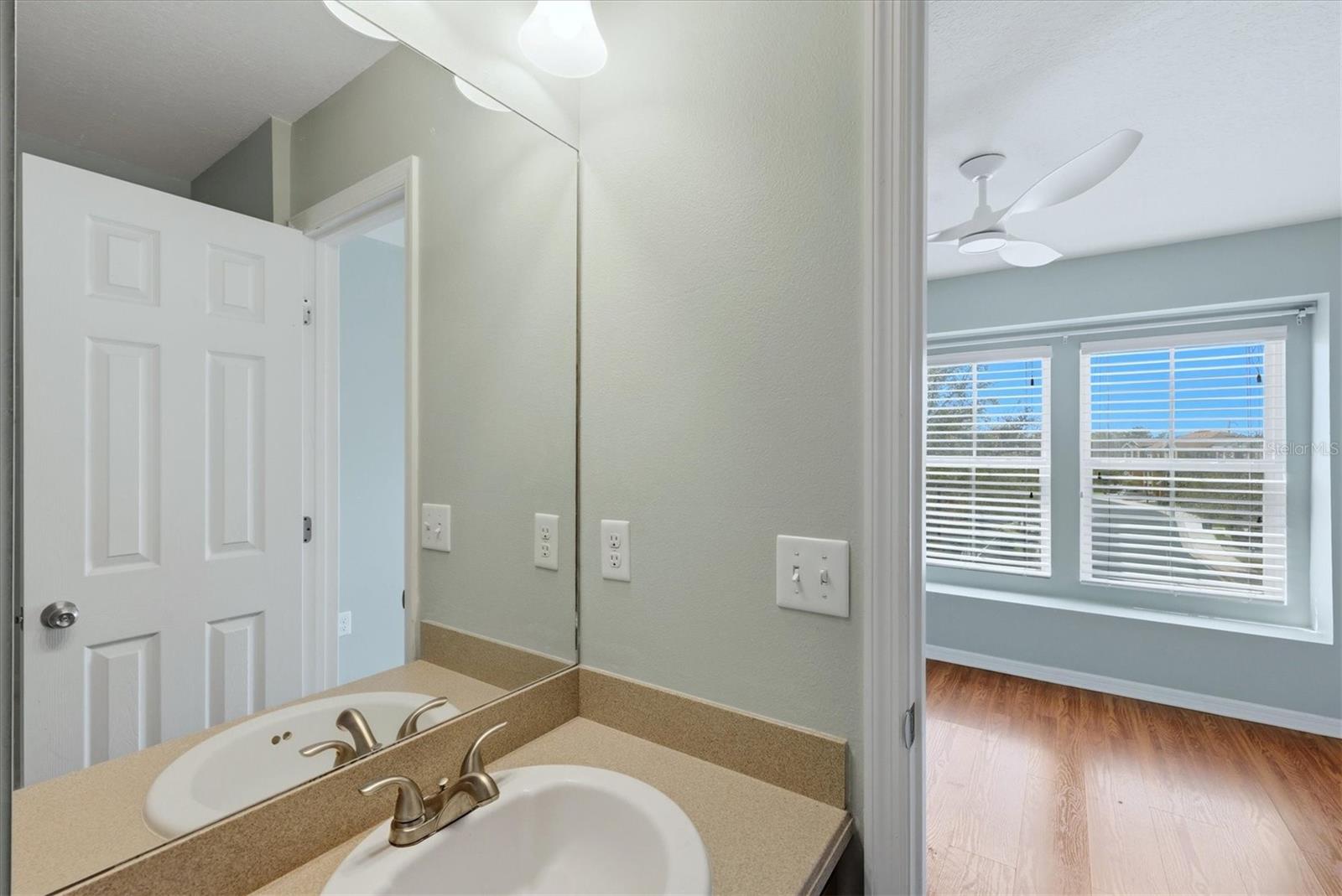 Image 30 of 52 For 9038 White Sage Loop