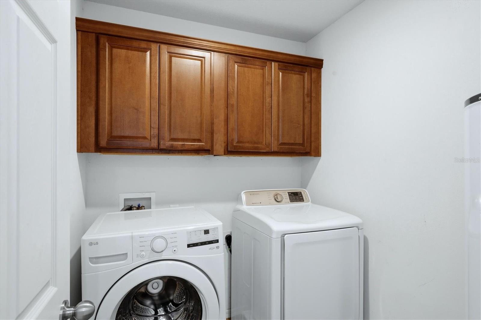 Image 32 of 52 For 9038 White Sage Loop