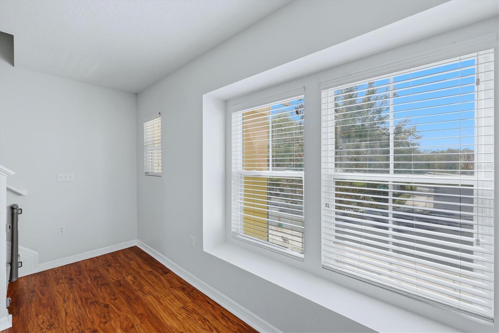 Image 9 of 52 For 9038 White Sage Loop