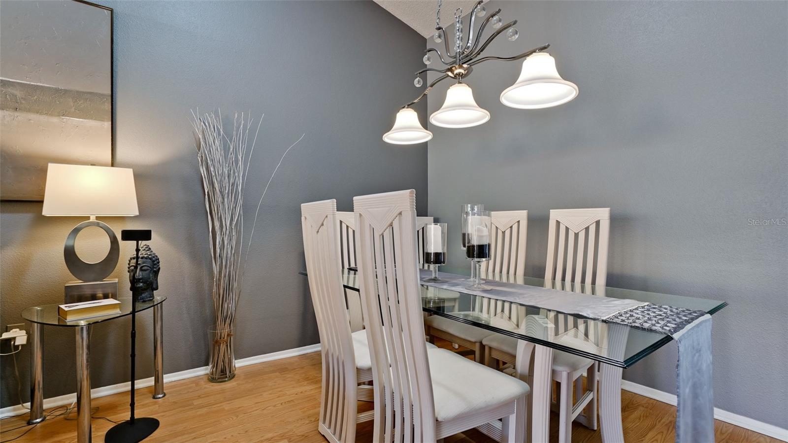 Image 10 of 49 For 4527 Park Lake Terrace N