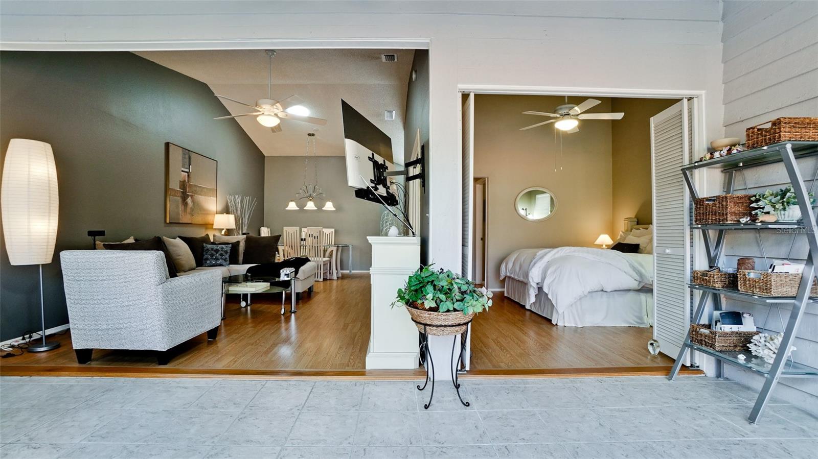 Image 14 of 49 For 4527 Park Lake Terrace N