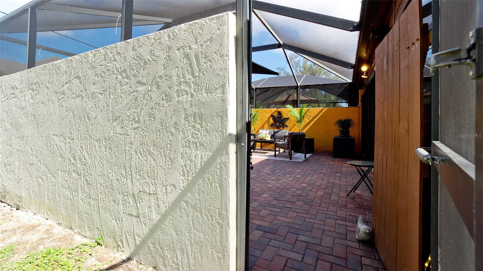 Image 37 of 49 For 4527 Park Lake Terrace N