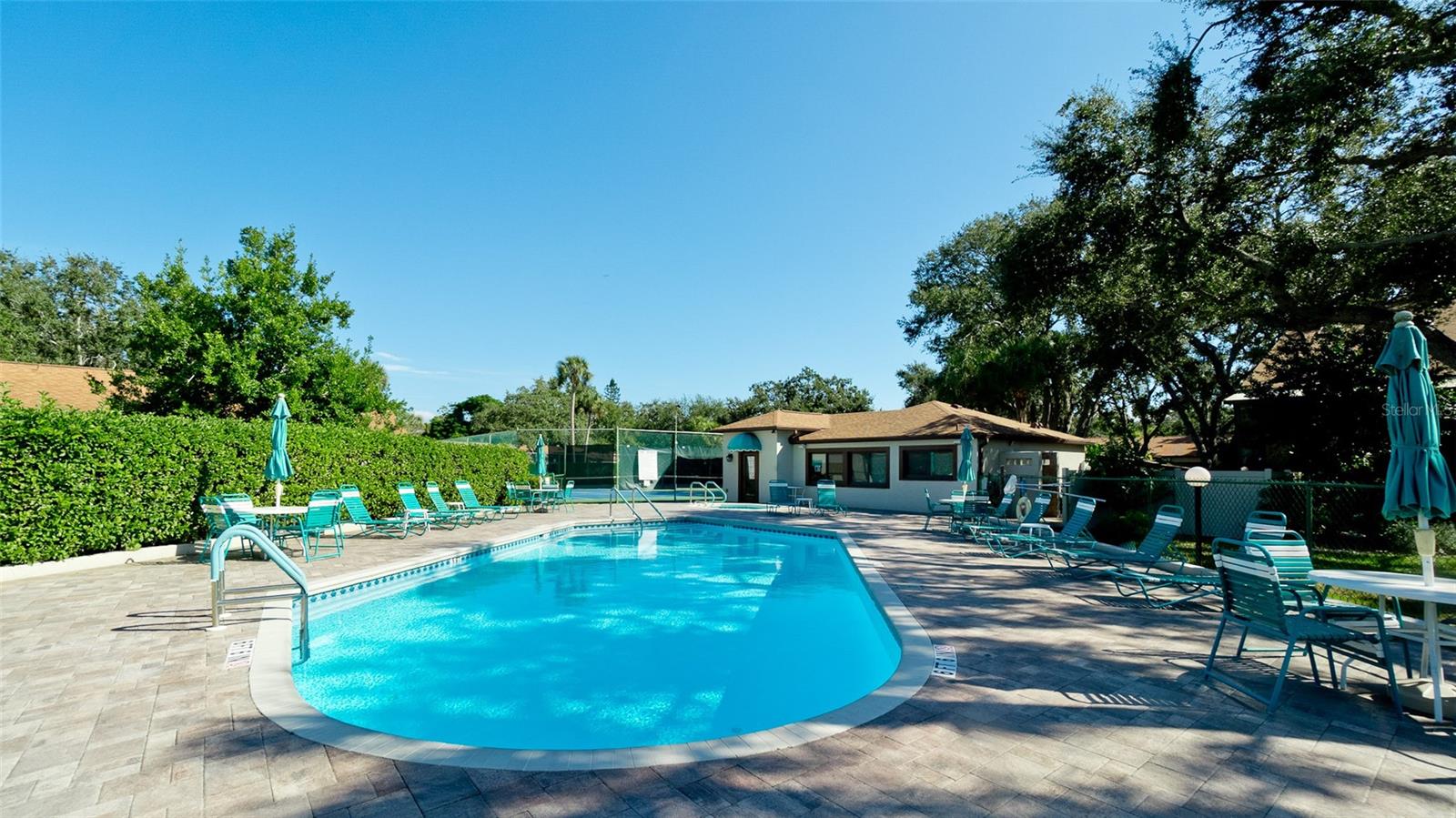 Image 43 of 49 For 4527 Park Lake Terrace N