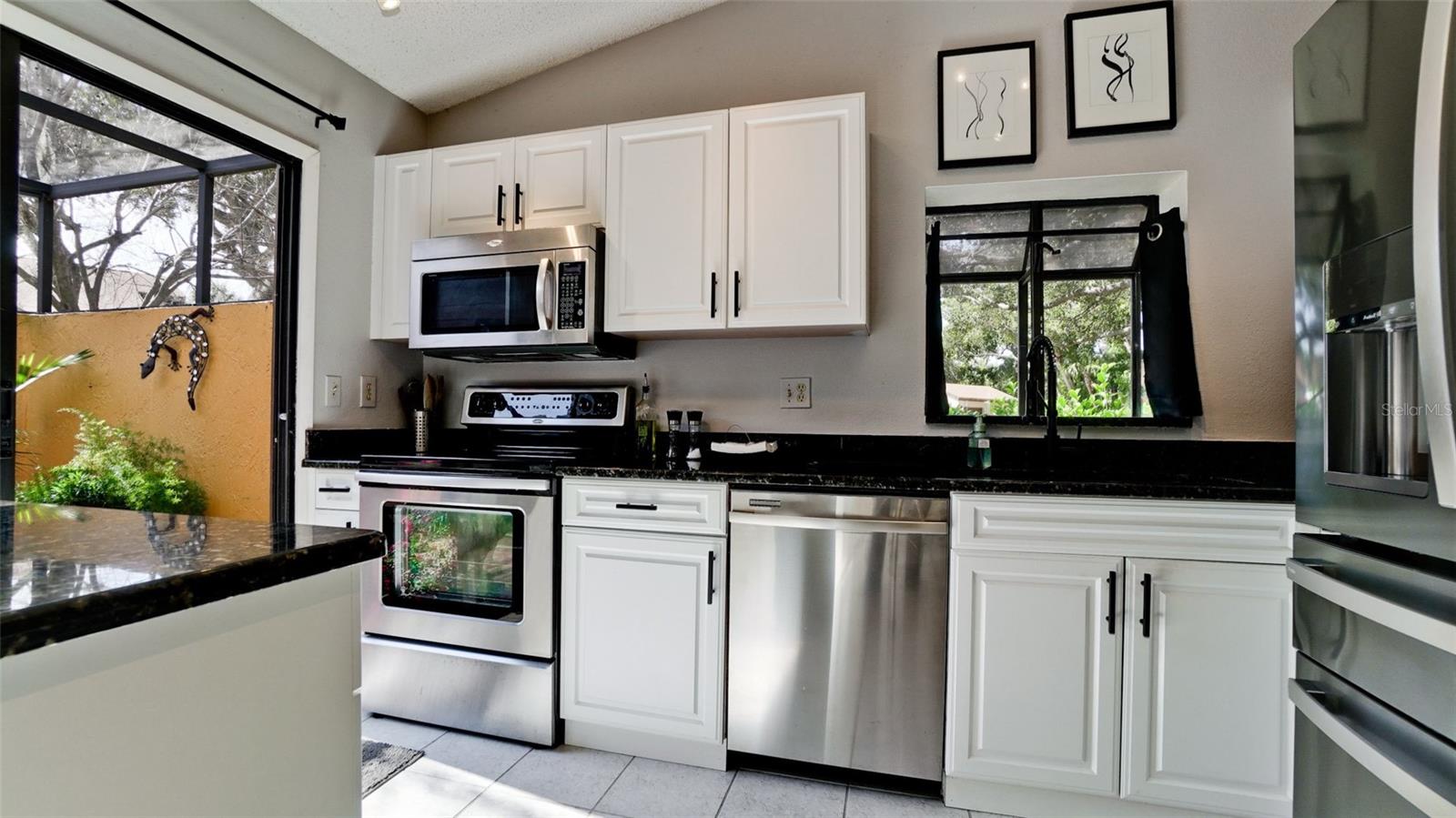 Image 8 of 49 For 4527 Park Lake Terrace N